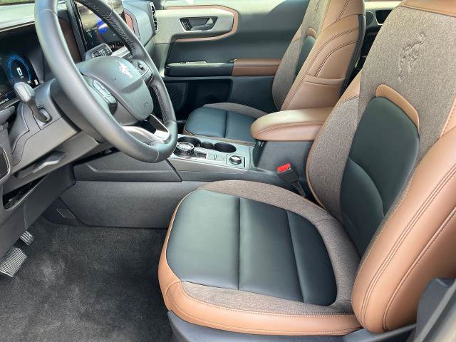Certified 2025 Ford Bronco Sport Outer Banks w/ Outer Banks Tech Package+ AWD/4WD image 15