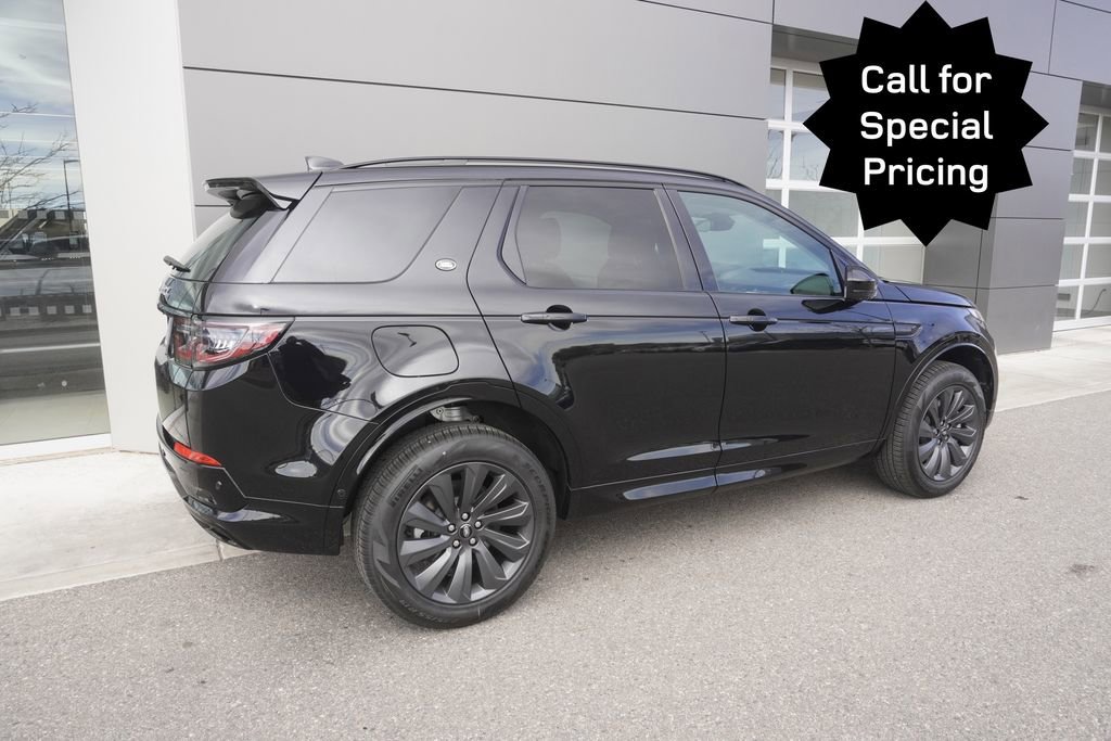 New 2025 Land Rover Discovery Sport S image 4