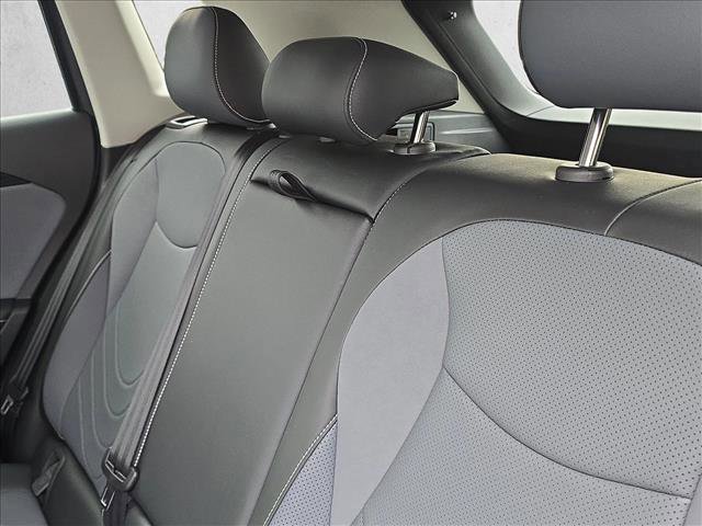 Certified 2025 Volkswagen Tiguan SE image 20