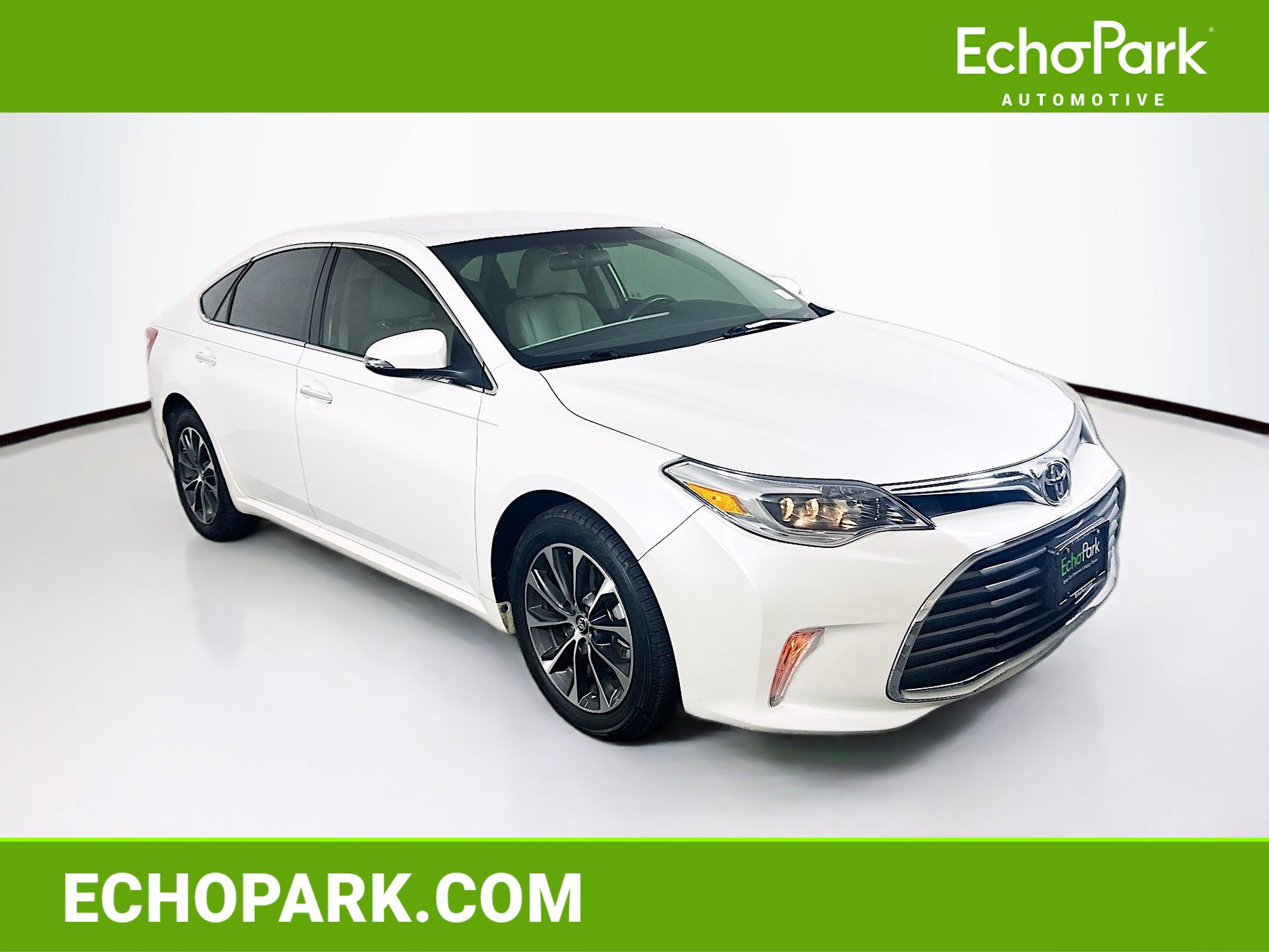 Used 2016 Toyota Avalon XLE FWD image 1