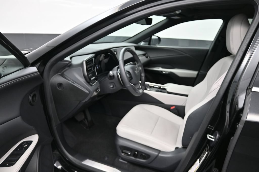 Used 2025 Lexus RX 350 w/ Convenience Package AWD/4WD image 9