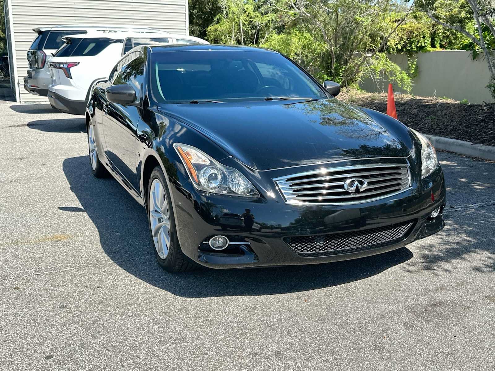 Used 2015 INFINITI Q60 AWD Coupe w/ Premium Package image 8