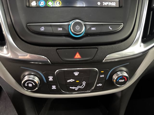 Used 2019 Chevrolet Equinox LS w/ LS Convenience Package FWD image 3