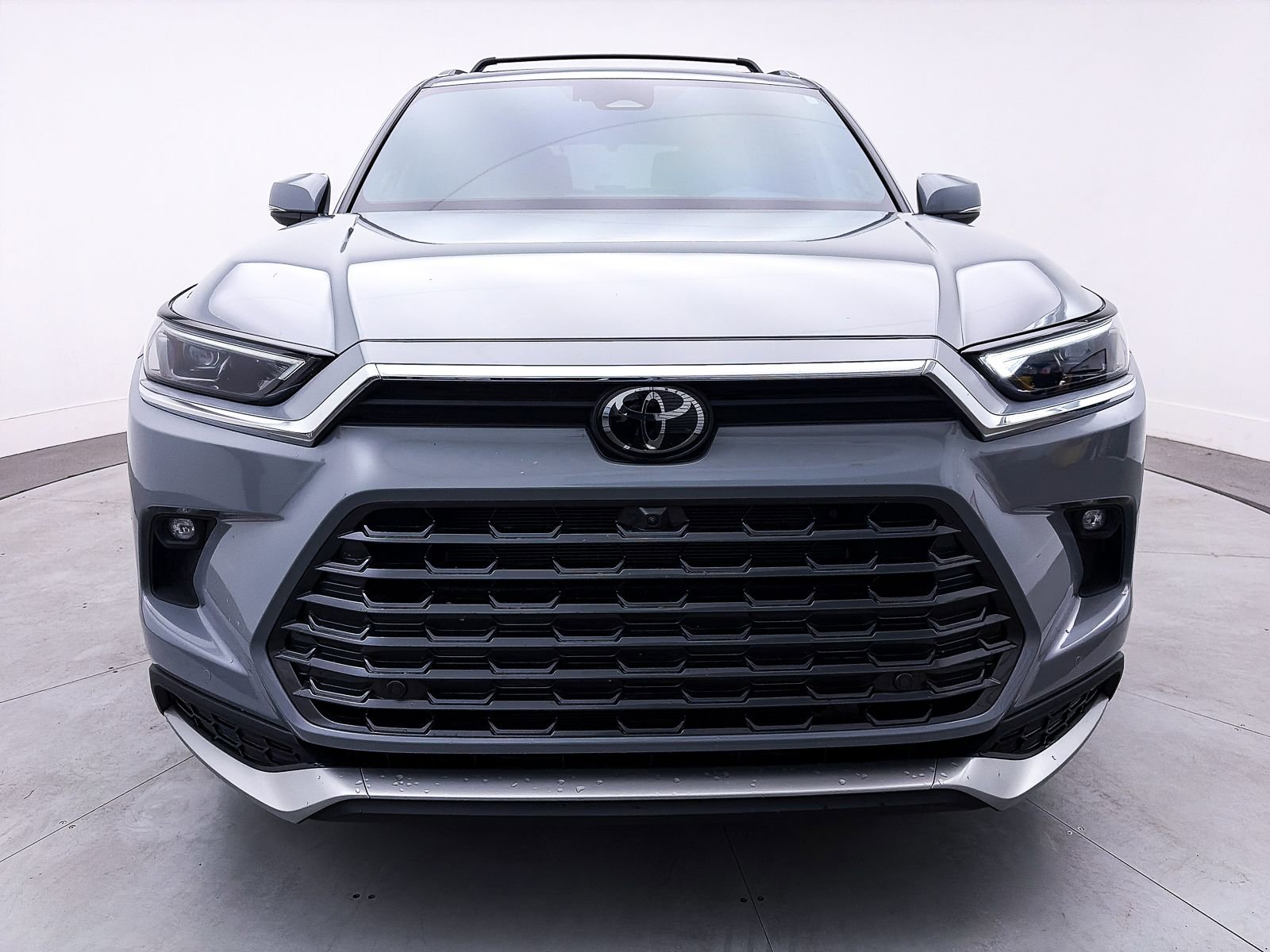 Used 2025 Toyota Grand Highlander AWD Hybrid image 14