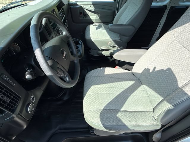 Used 2011 GMC Savana 1500 RWD image 11