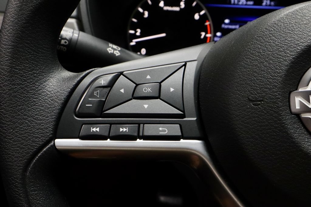 Certified 2025 Nissan Altima 2.5 SV FWD image 24