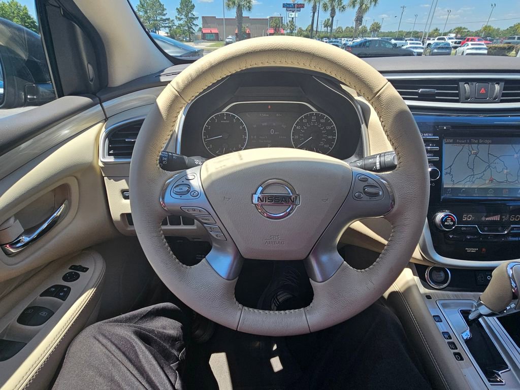 Used 2018 Nissan Murano SV FWD image 17
