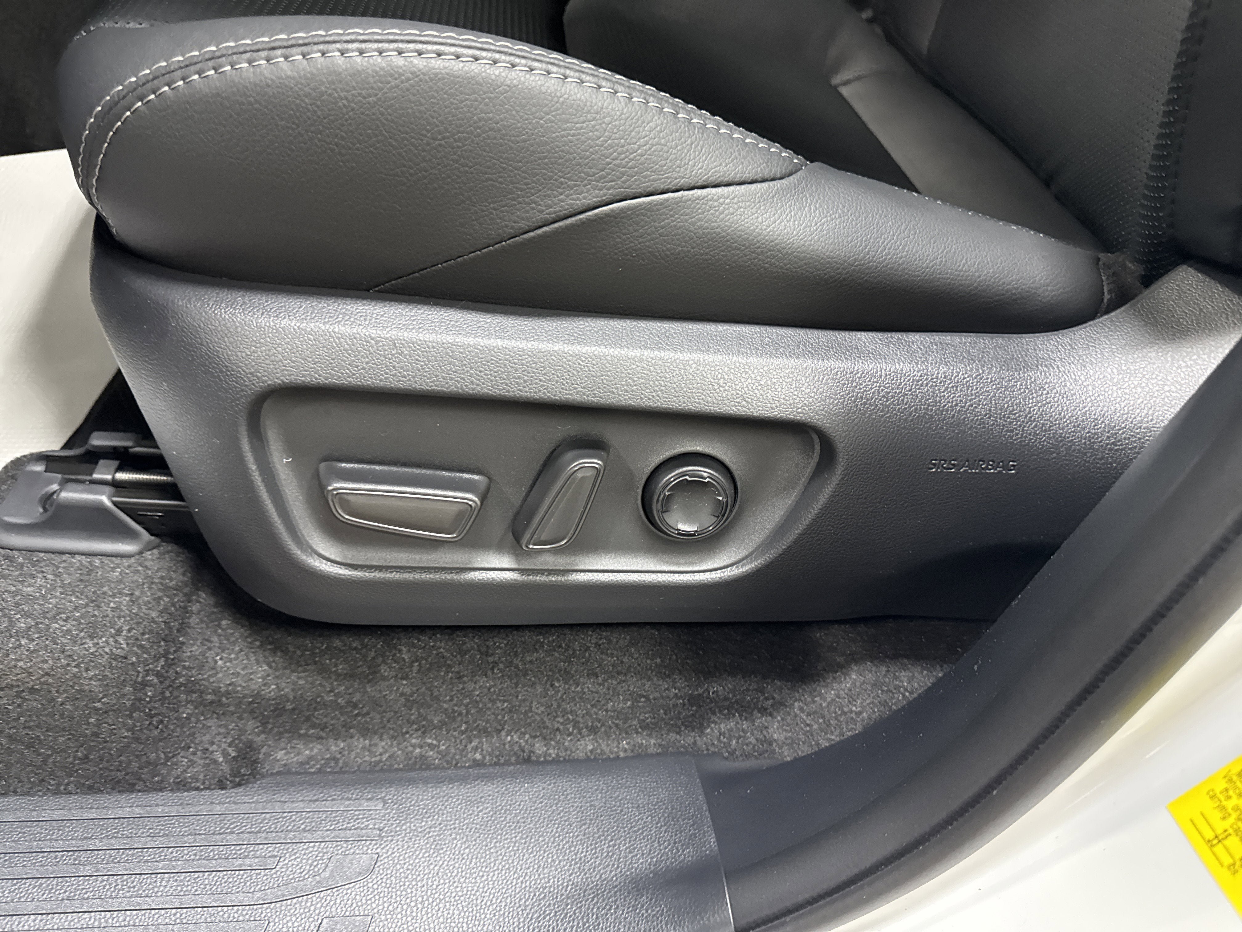 New 2026 Toyota 4Runner Limited AWD/4WD image 16