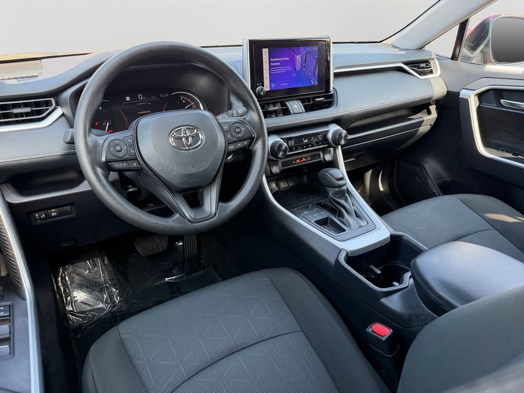 Used 2025 Toyota RAV4 XLE FWD image 13