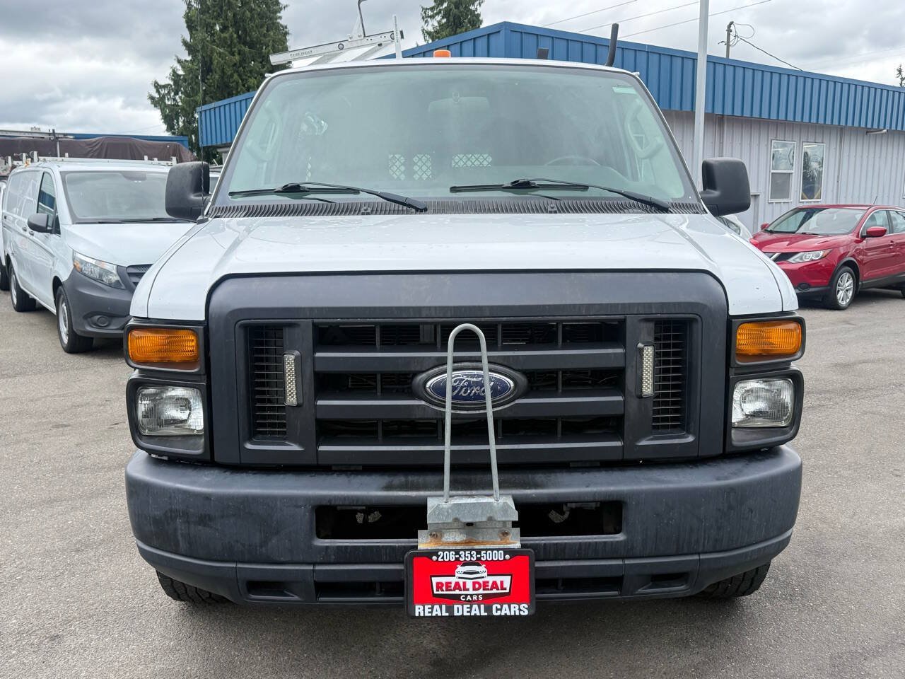 Used 2013 Ford E-150 and Econoline 150 RWD image 2
