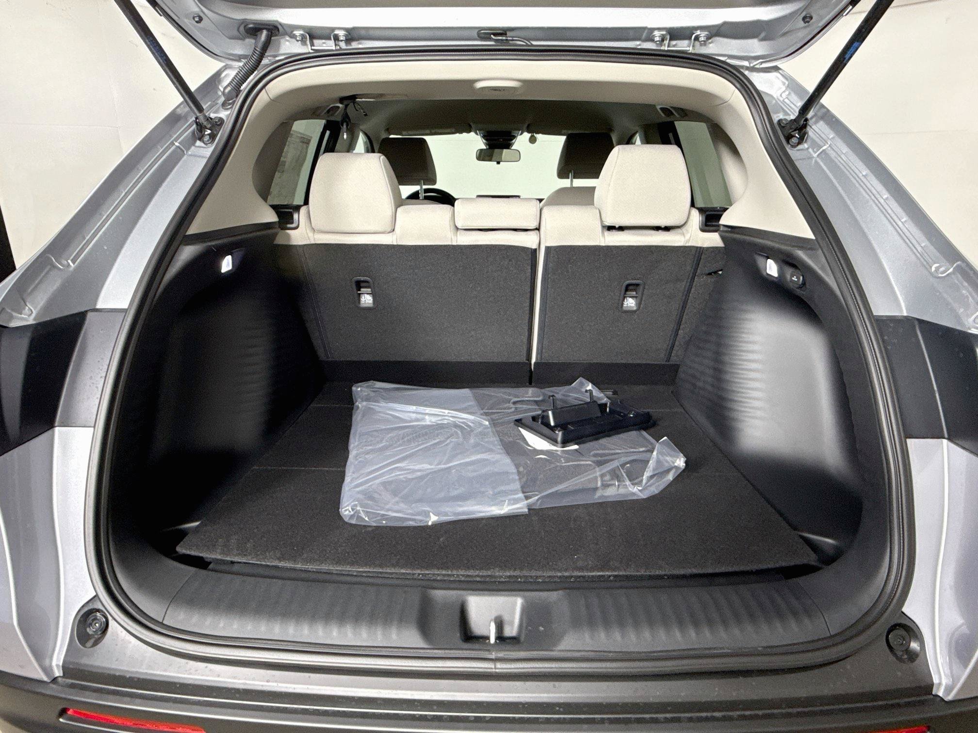 New 2027 Honda HR-V LX image 31