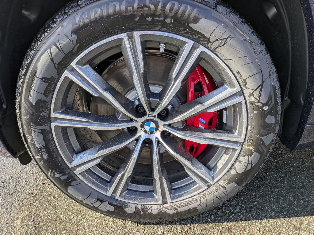 New 2026 BMW X5 M60i w/ Climate Comfort Package image 10