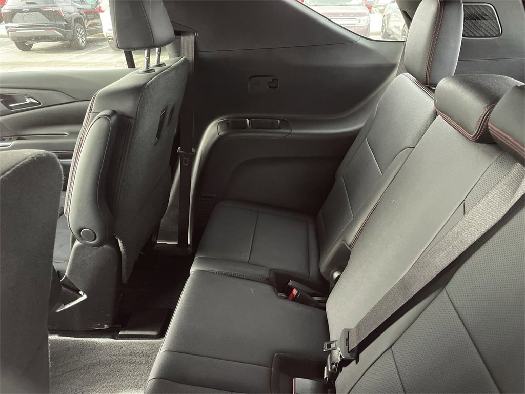 Used 2024 Chevrolet Traverse RS w/ LPO, Floor Liner Package image 6