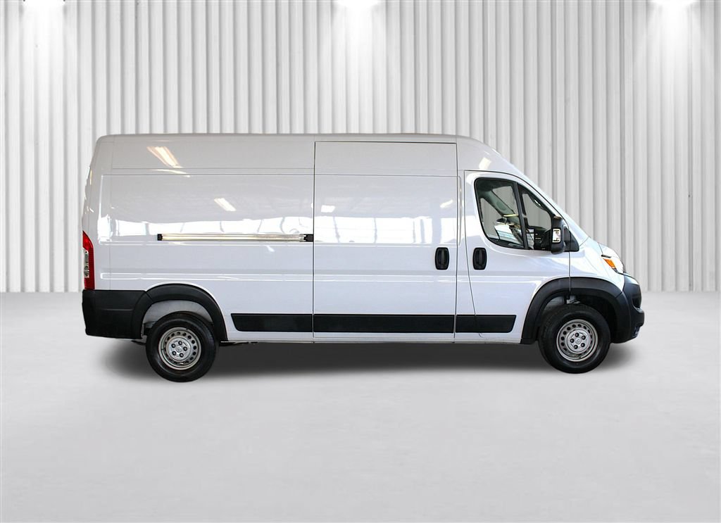 Used 2024 RAM ProMaster 2500 w/ Convenience Group FWD image 2