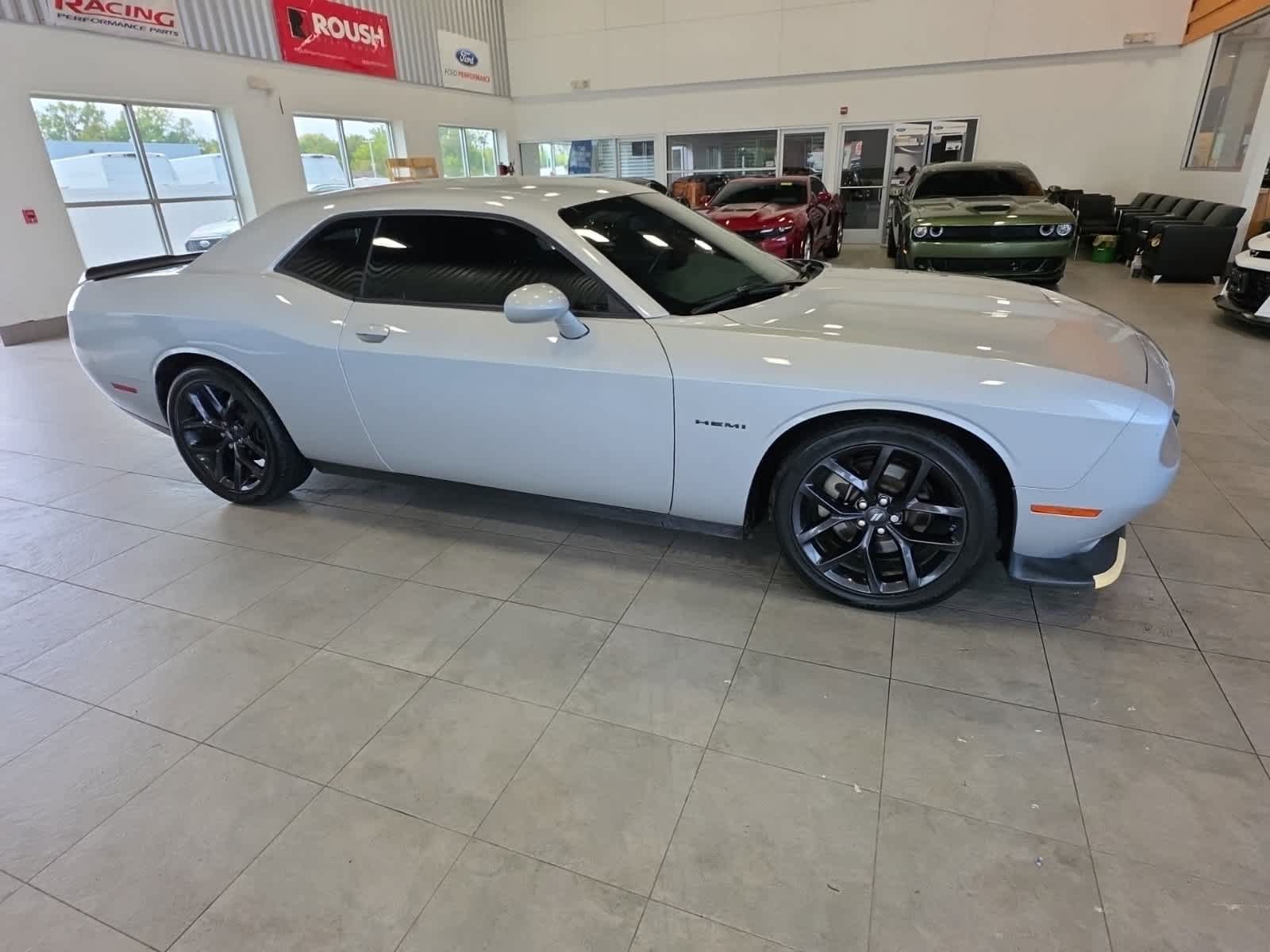Used 2022 Dodge Challenger R/T w/ Blacktop Package RWD image 10