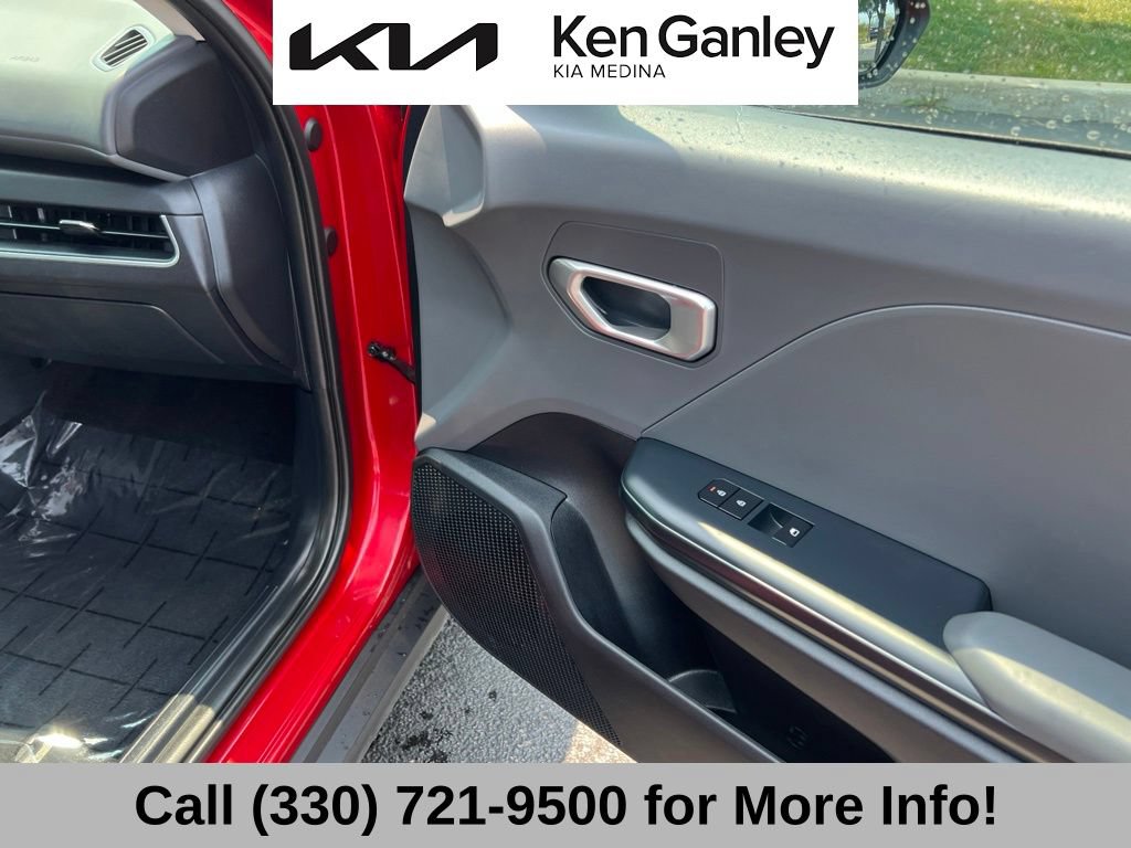 Certified 2025 Kia K4 FWD image 58