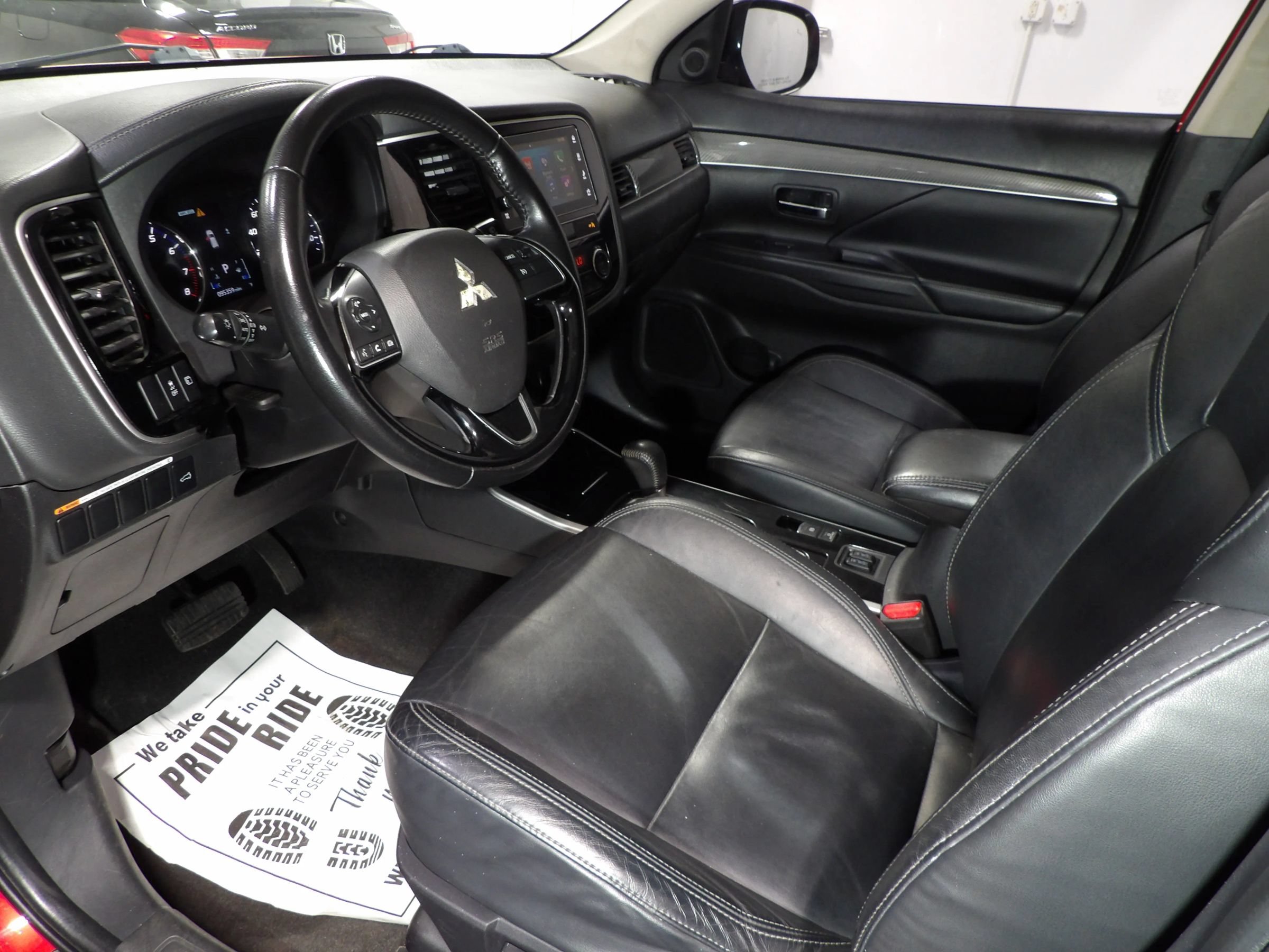 Used 2019 Mitsubishi Outlander SEL AWD/4WD image 9