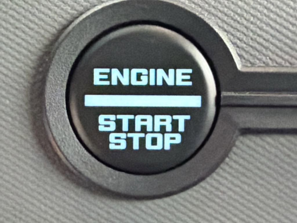 Used 2024 Ford Bronco Everglades image 34