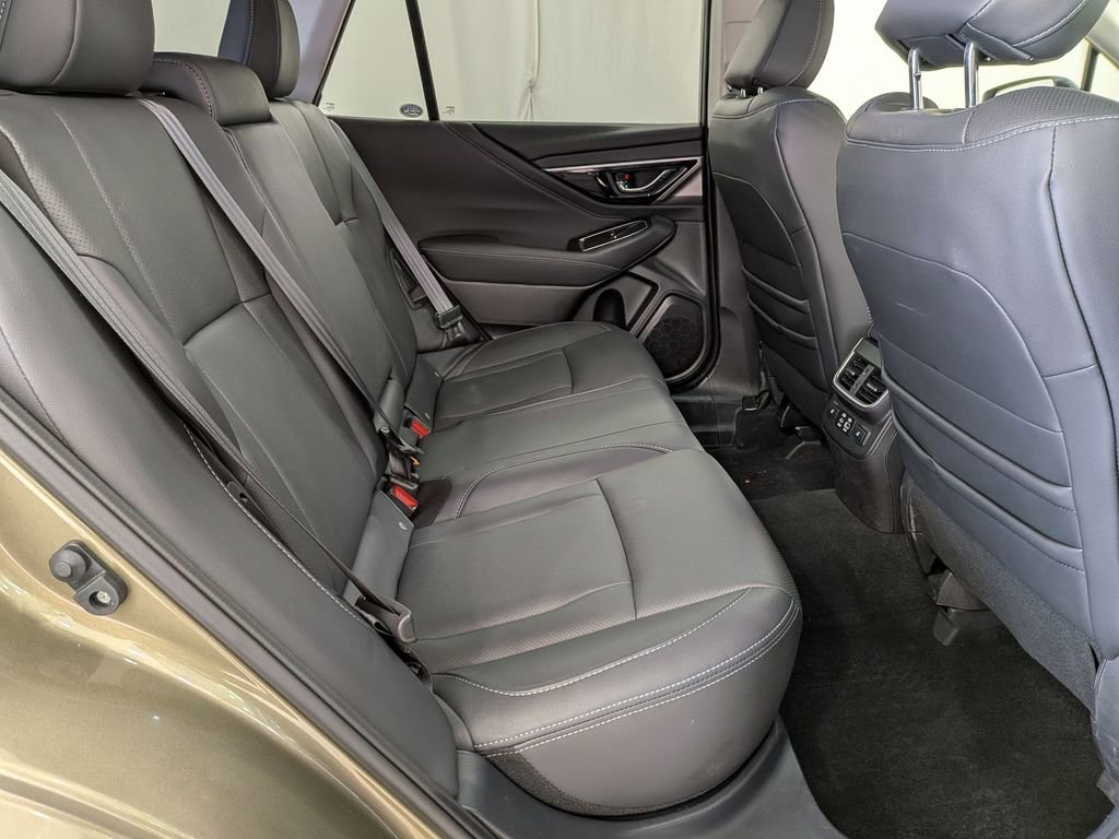 Used 2023 Subaru Outback Touring image 32