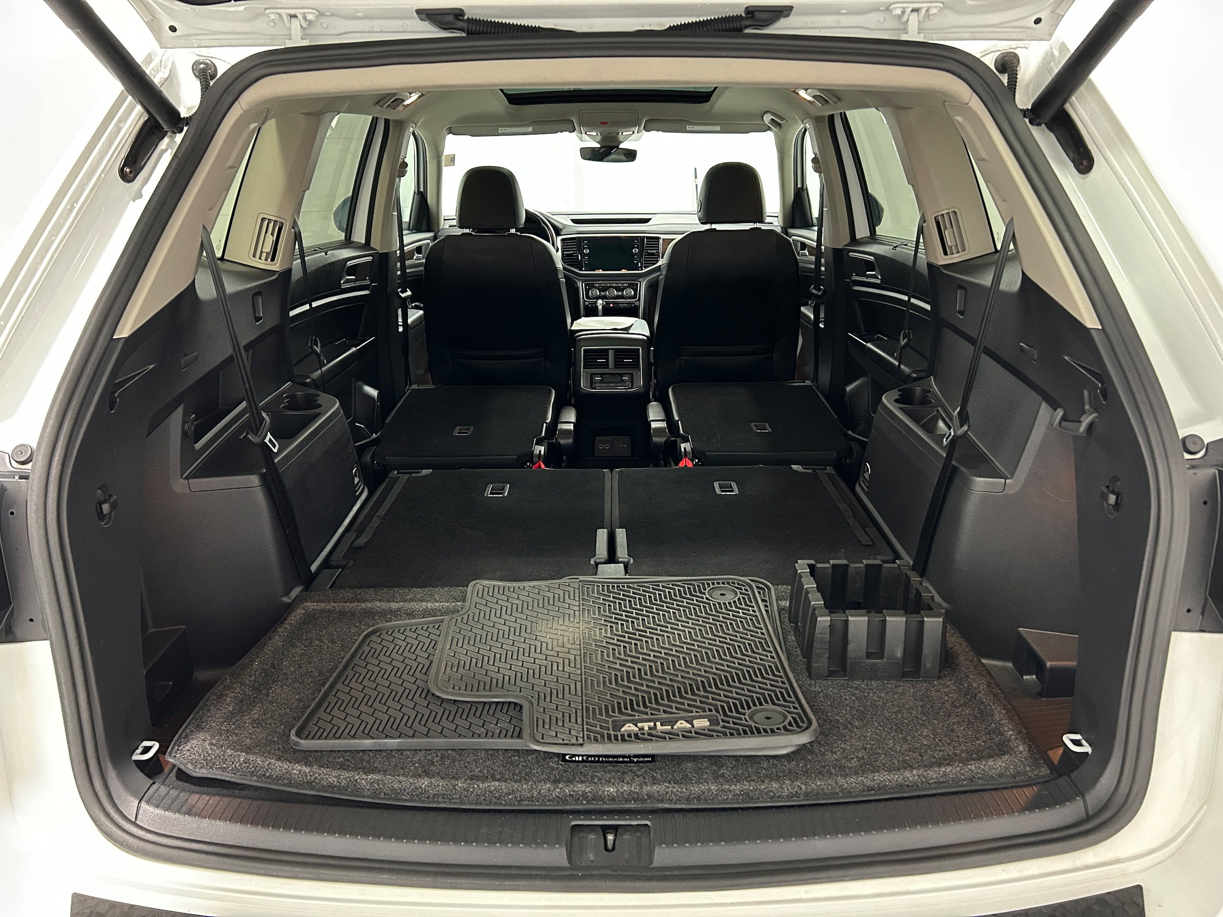 Used 2019 Volkswagen Atlas SEL Premium AWD/4WD image 36