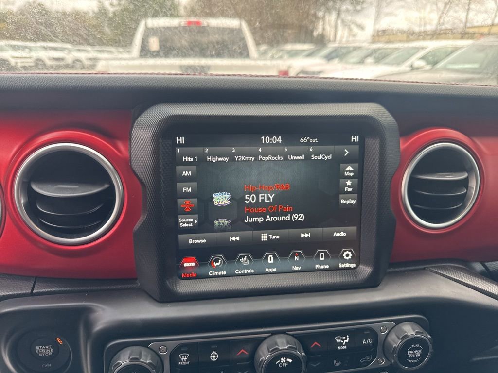 Used 2022 Jeep Wrangler Unlimited Rubicon w/ Cold Weather Group image 16