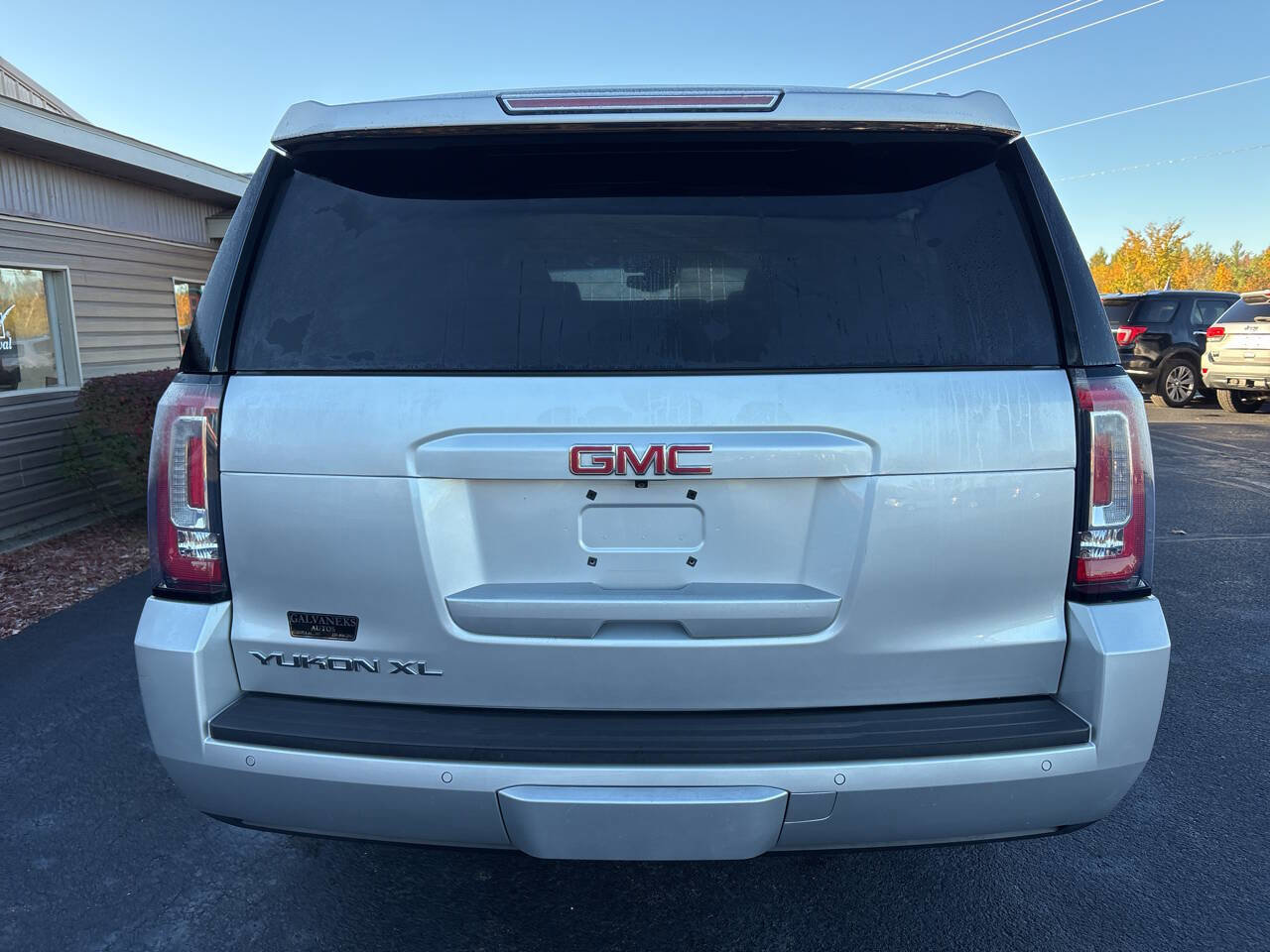 Used 2018 GMC Yukon XL SLT w/ Open Road Package image 5