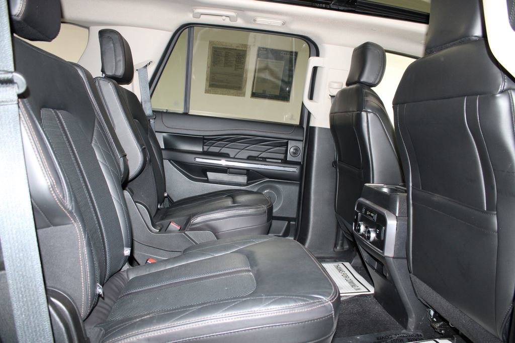 Used 2021 Ford Expedition Platinum image 35