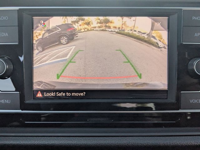 Used 2024 Volkswagen Jetta SE w/ Panoramic Sunroof Package image 14