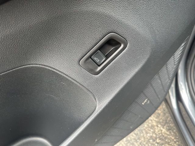 Used 2024 Volkswagen Atlas SE image 14