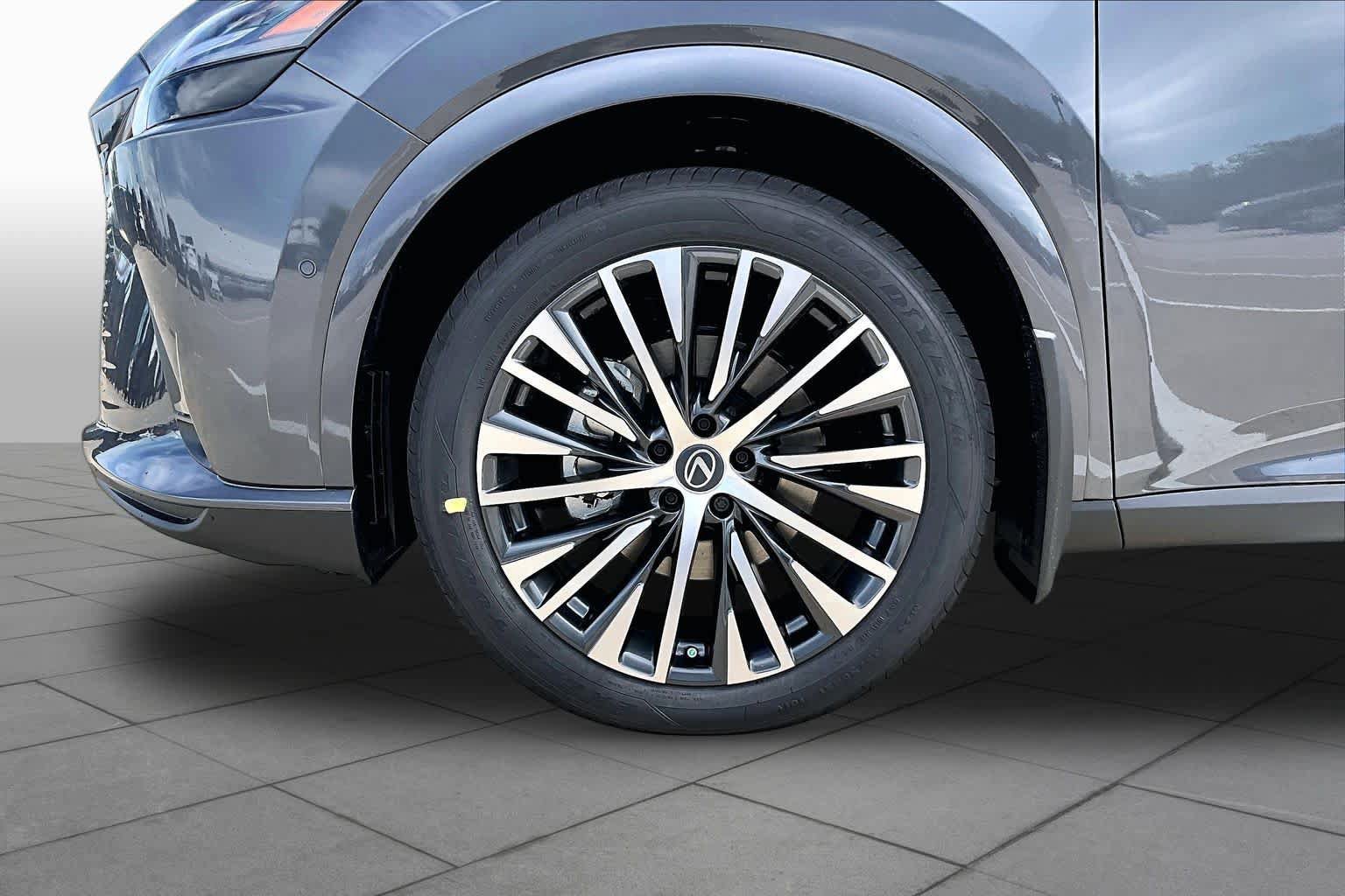 New 2026 Lexus RX 350 w/ Convenience Package AWD/4WD image 11