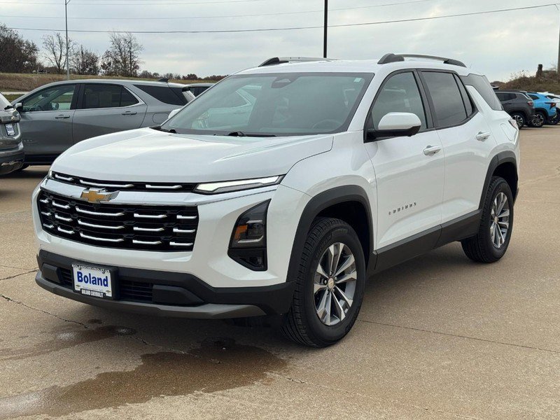 Used 2025 Chevrolet Equinox LT w/ Convenience Package II image 8