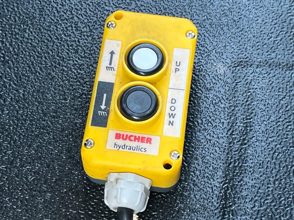 New 2025 Ford F350 XL w/ XL Chrome Package image 7