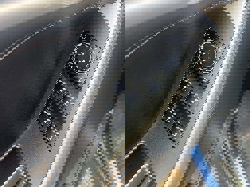 Used 2023 Ford Explorer Limited w/ Equipment Group 301A image 14