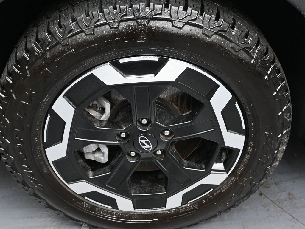 Used 2025 Hyundai Santa Fe SEL w/ Tow & Go Package image 38