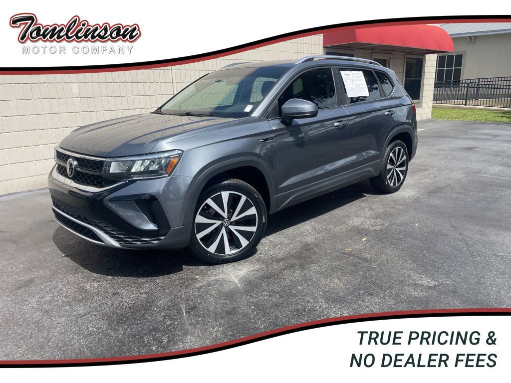 Used 2022 Volkswagen Taos SE FWD image 1