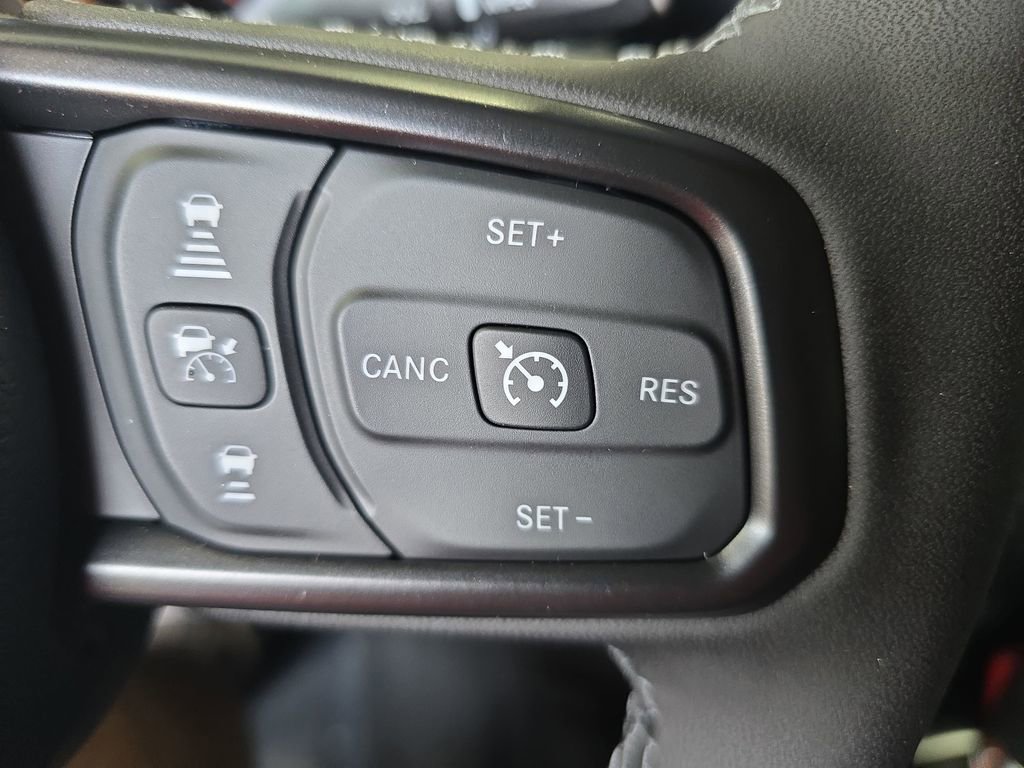 New 2026 Jeep Gladiator Sport AWD/4WD image 18