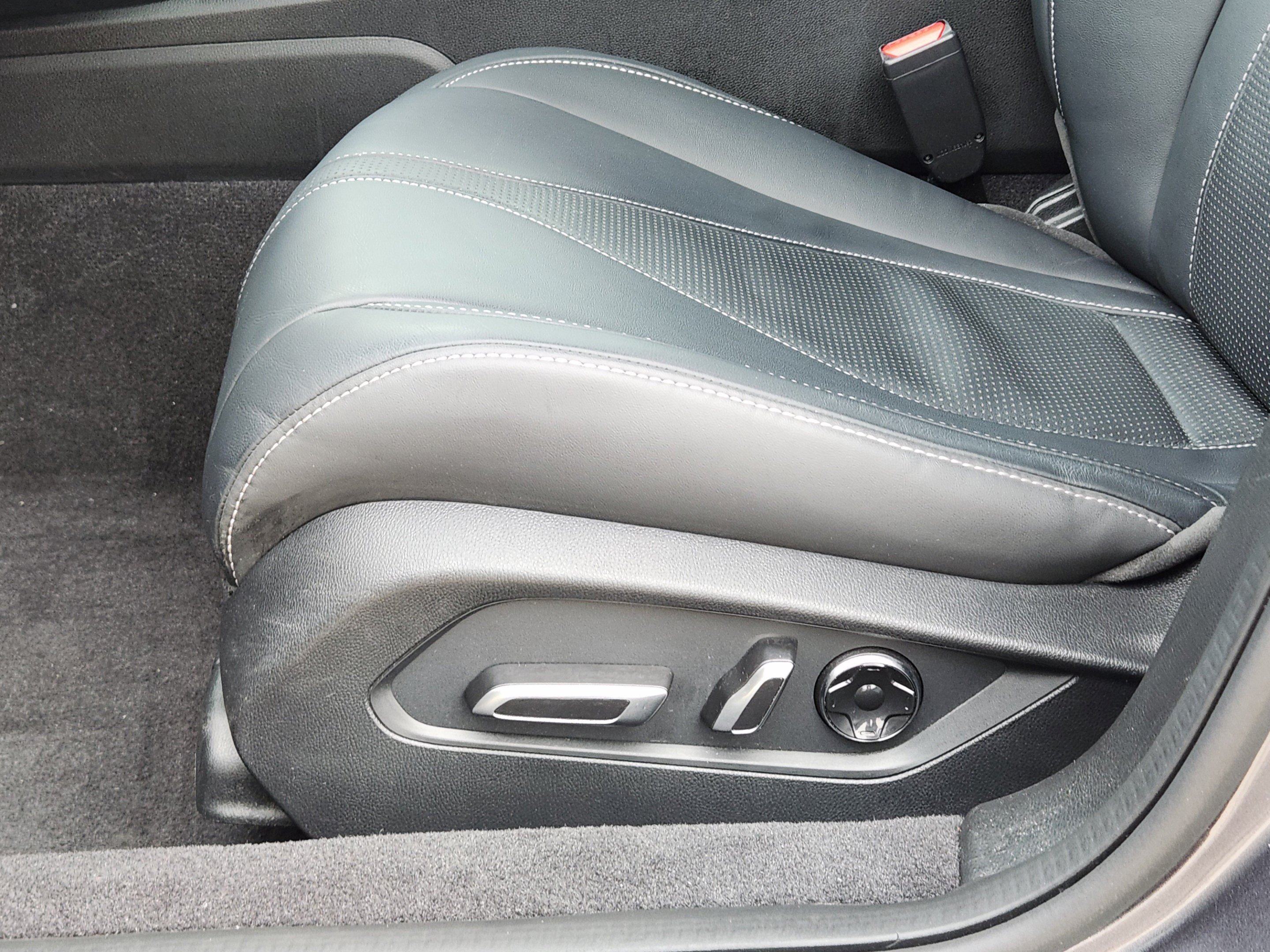 Used 2023 Acura TLX w/ Technology Package FWD image 22
