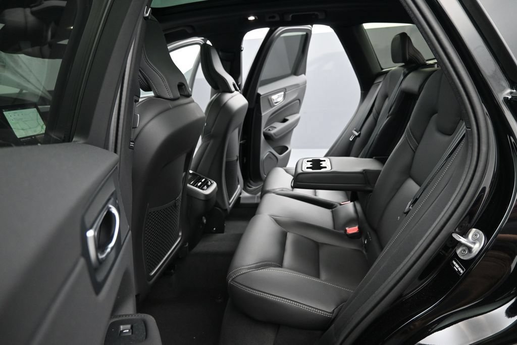 New 2026 Volvo XC60 B5 Ultra w/ Protection Package Premier AWD/4WD image 21