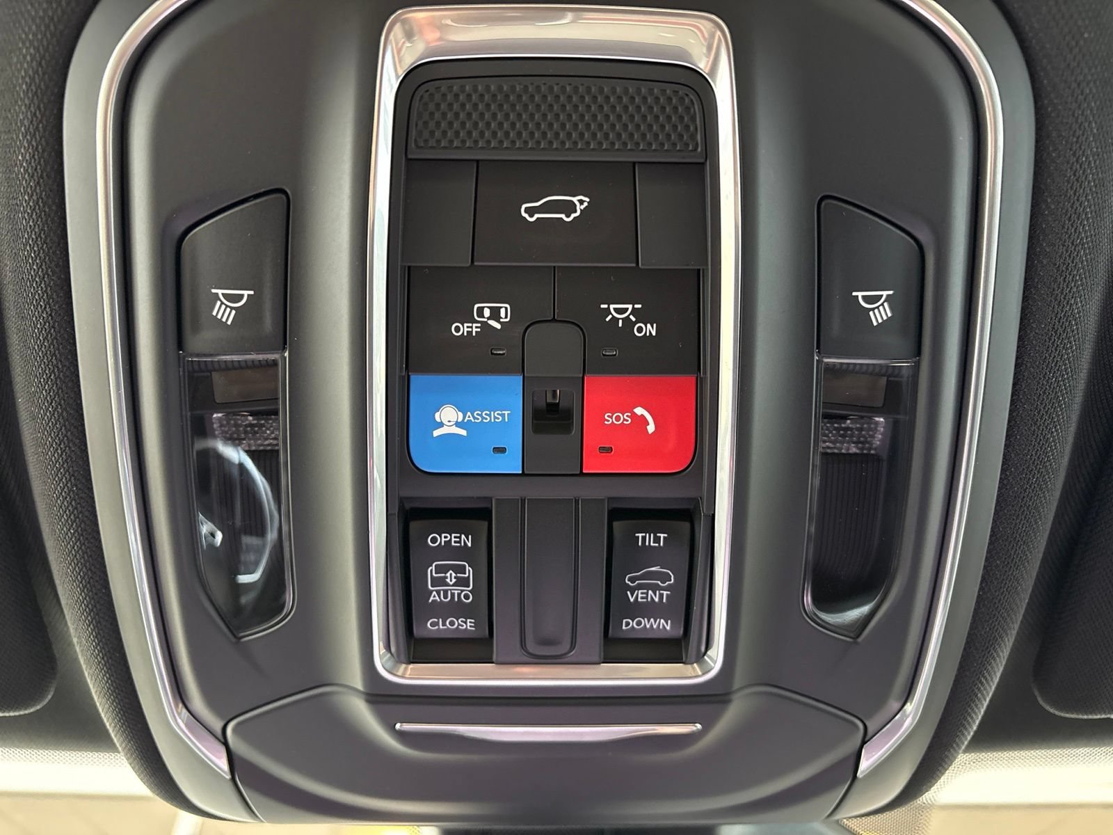 New 2026 Jeep Grand Cherokee Altitude RWD image 20