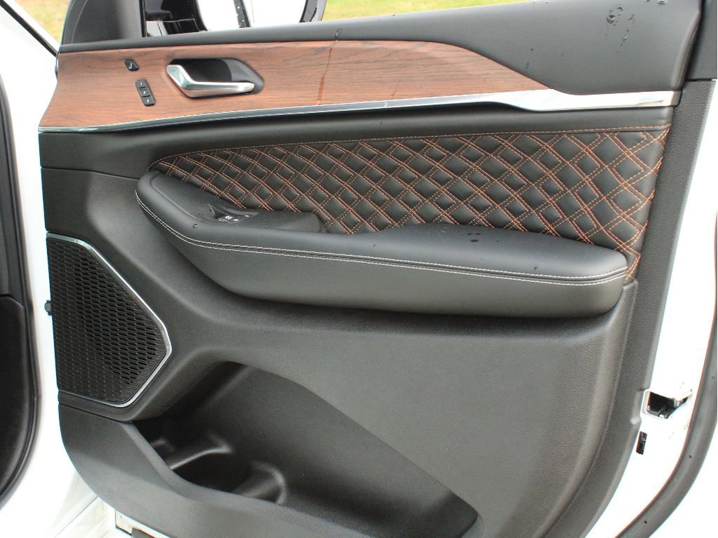 Certified 2025 Jeep Grand Cherokee L Summit image 22