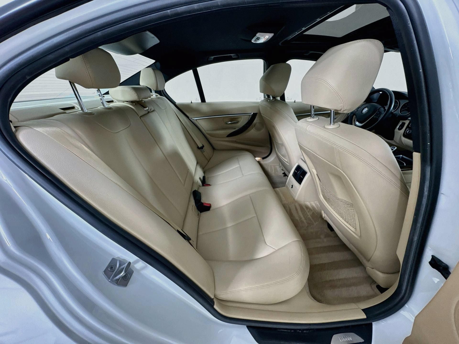 Used 2016 BMW 328i Sedan RWD image 29