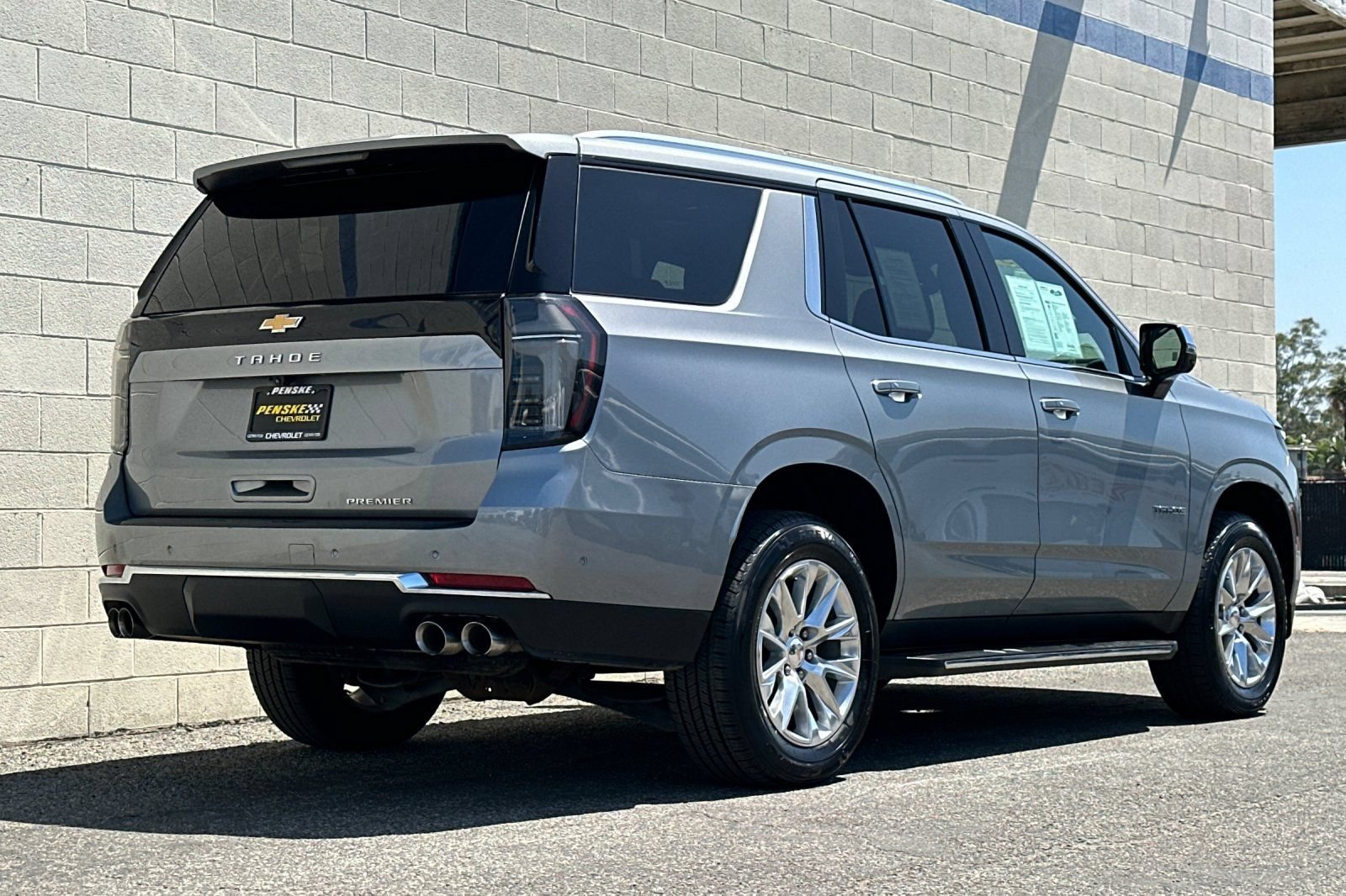 Certified 2025 Chevrolet Tahoe Premier AWD/4WD image 4