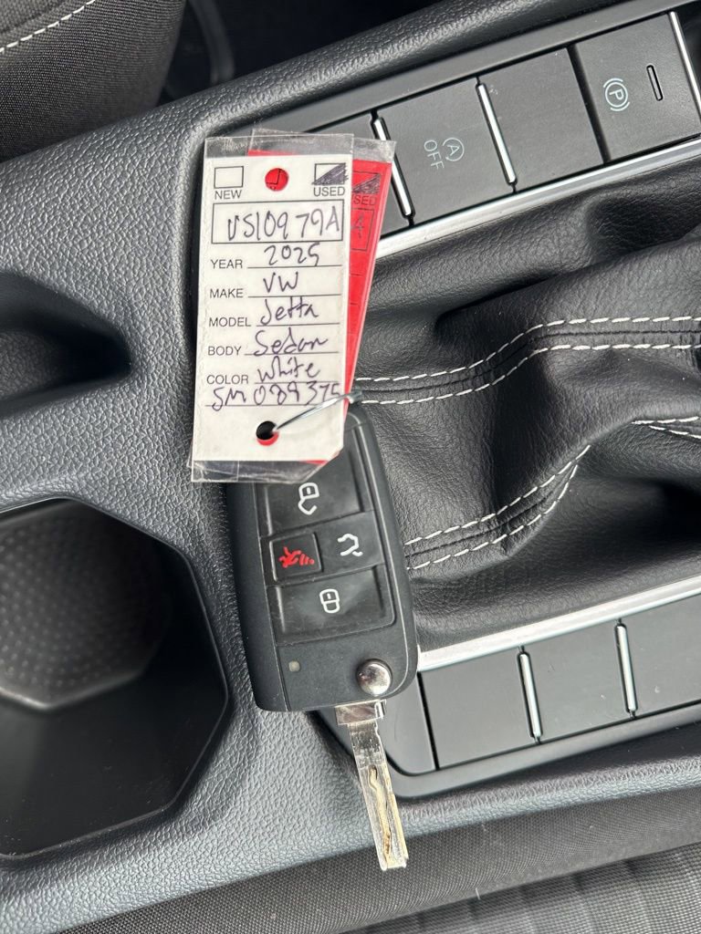Used 2025 Volkswagen Jetta S image 31