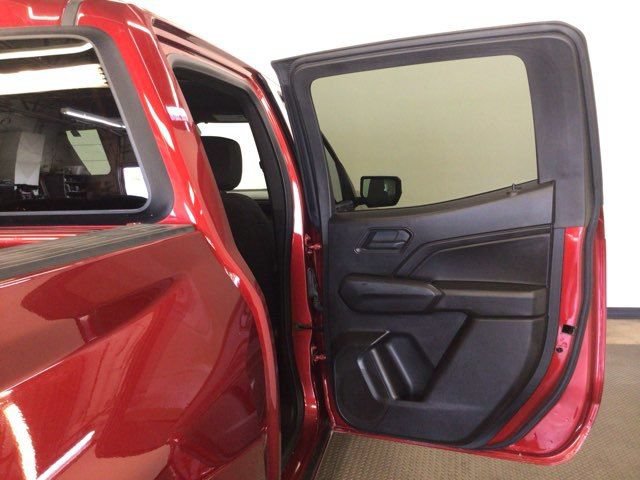 Used 2026 Chevrolet Colorado W/T w/ WT Custom Package RWD image 15