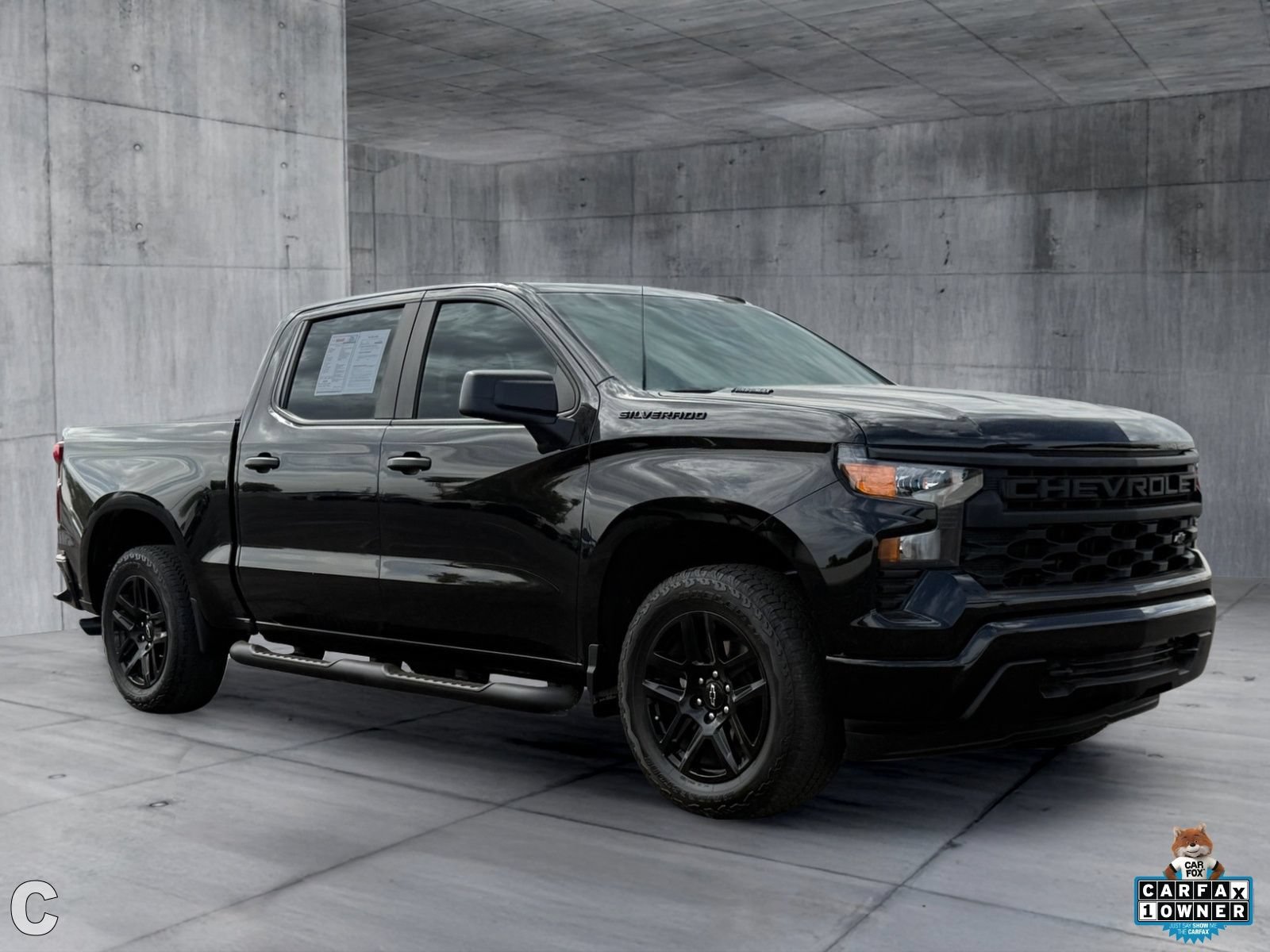 Used 2025 Chevrolet Silverado 1500 Custom w/ Turbomax Blackout Package RWD image 9