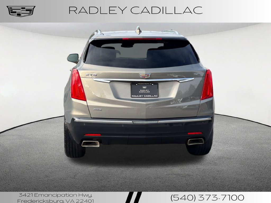 Used 2018 Cadillac XT5 Luxury w/ Driver Awareness Package AWD/4WD image 18