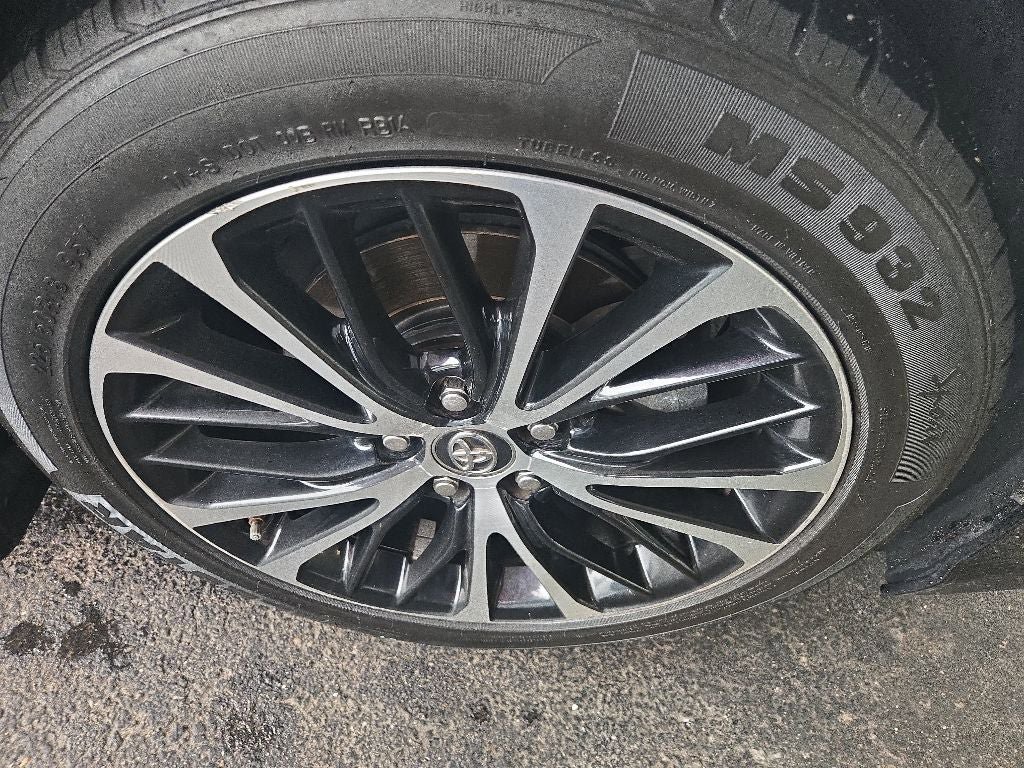 Used 2019 Toyota Camry SE FWD image 8