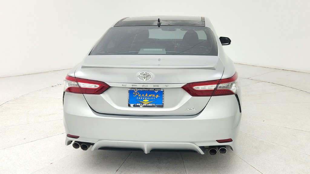 Used 2019 Toyota Camry XSE FWD image 6