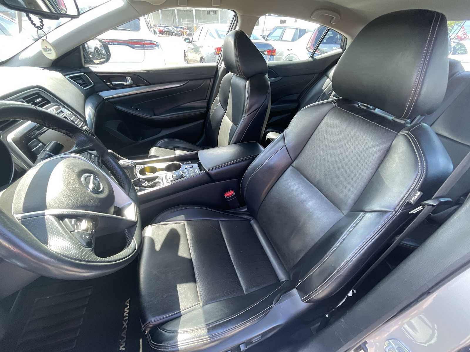 Used 2021 Nissan Maxima 3.5 SV w/ Floor Mat Group FWD image 5