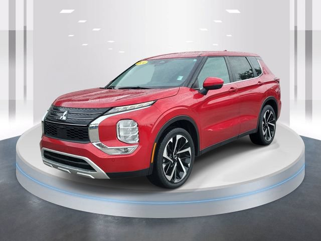 Used 2024 Mitsubishi Outlander SE FWD image 3